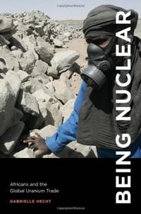 书籍 Being Nuclear的封面