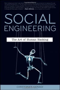 书籍 Social Engineering的封面