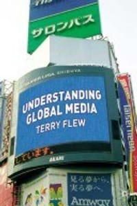 书籍 Understanding Global Media的封面