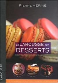 书籍 Le Larousse des desserts的封面